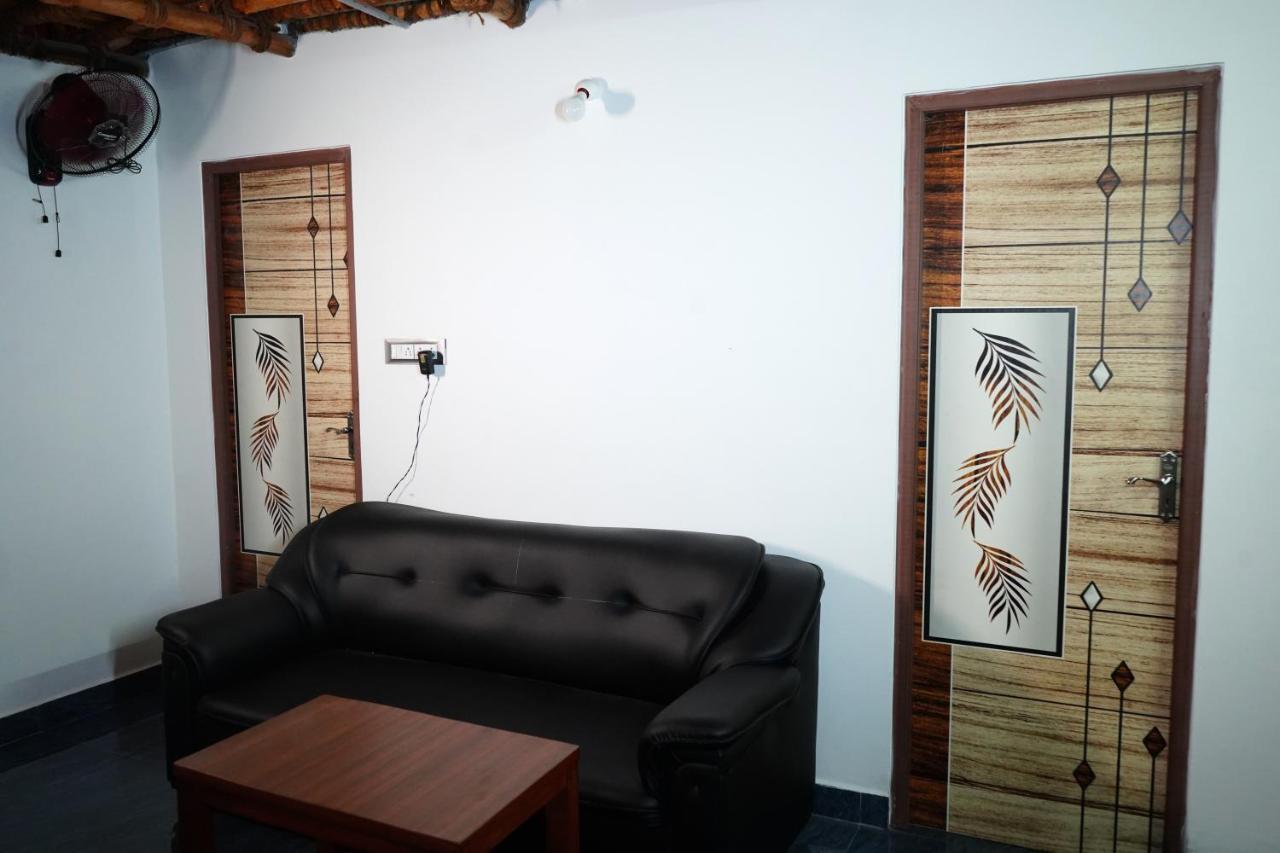 Serenity Bay Home Stay Puducherry Eksteriør billede