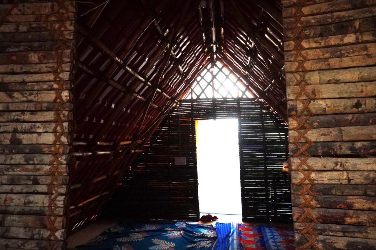 Serenity Bay Home Stay Puducherry Eksteriør billede