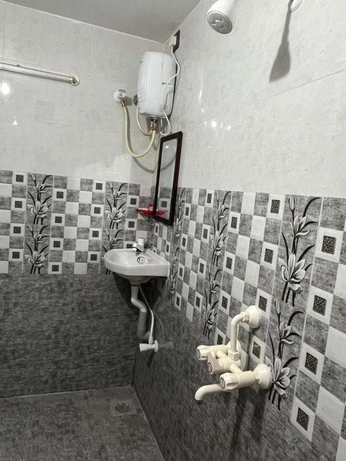 Serenity Bay Home Stay Puducherry Eksteriør billede
